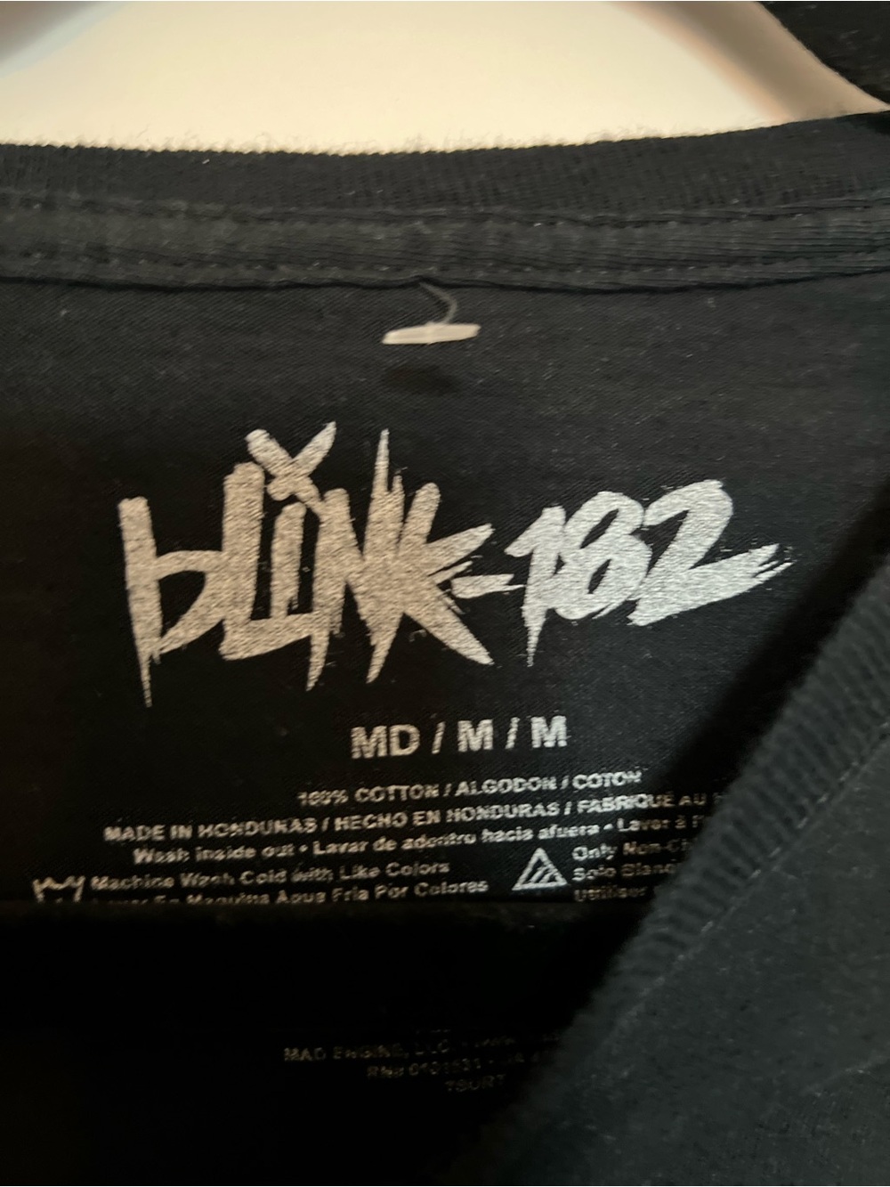 Blink-182 Graphic Tee - Picture 3 of 4